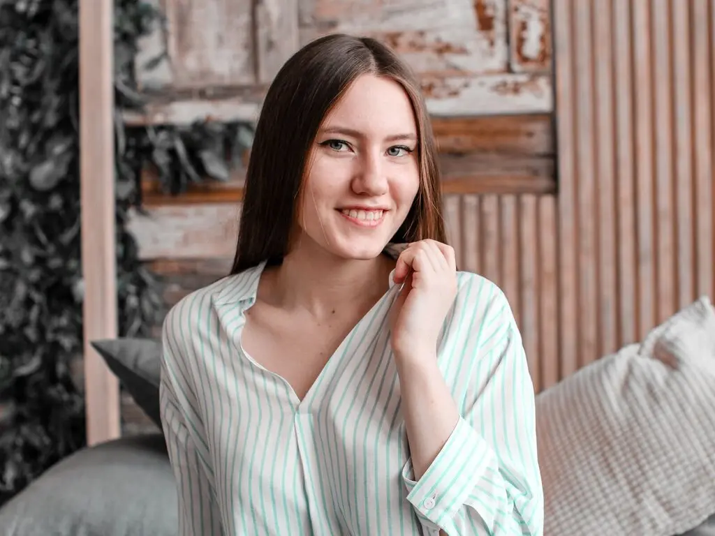 Discover AmandaViolet VIP show