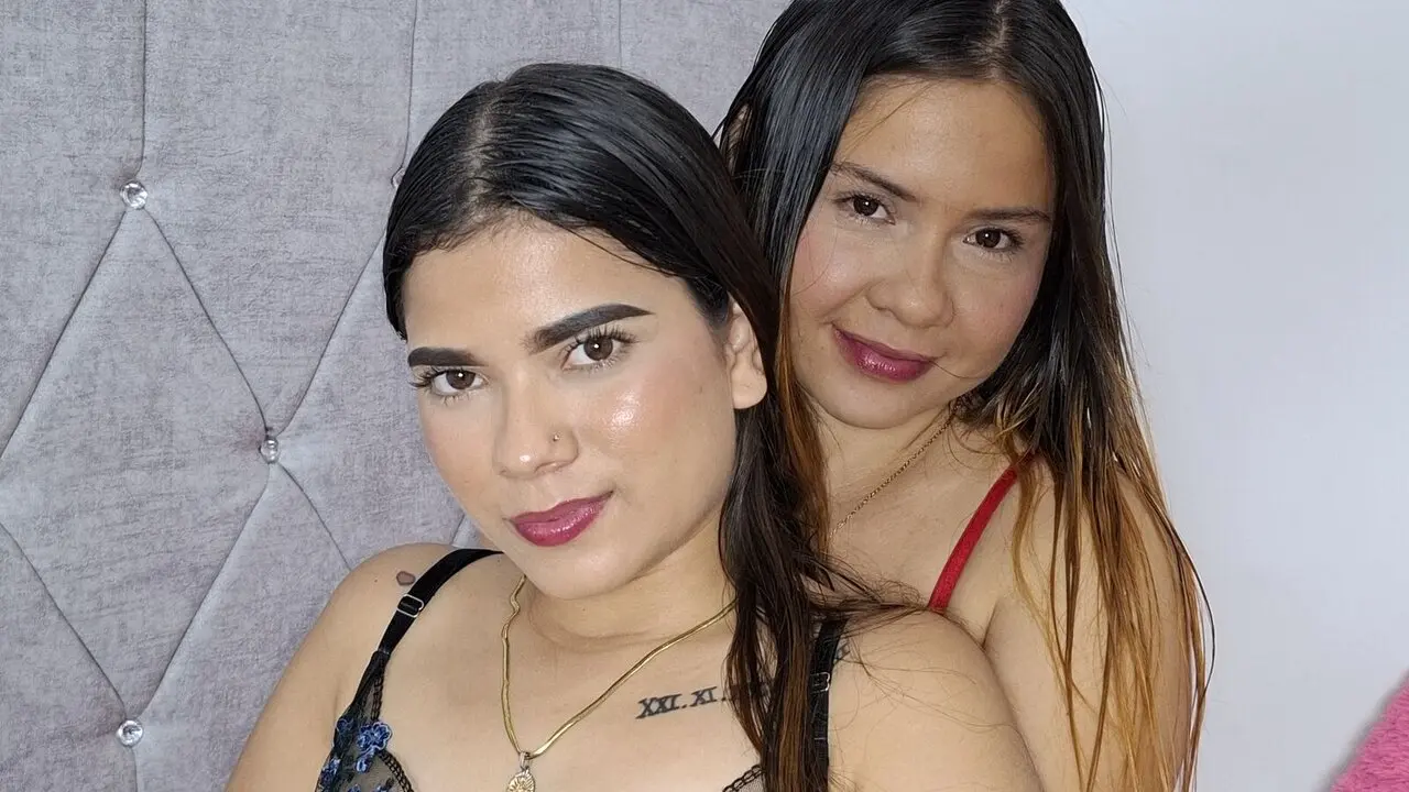 Discover AntonellandKimwi VIP show