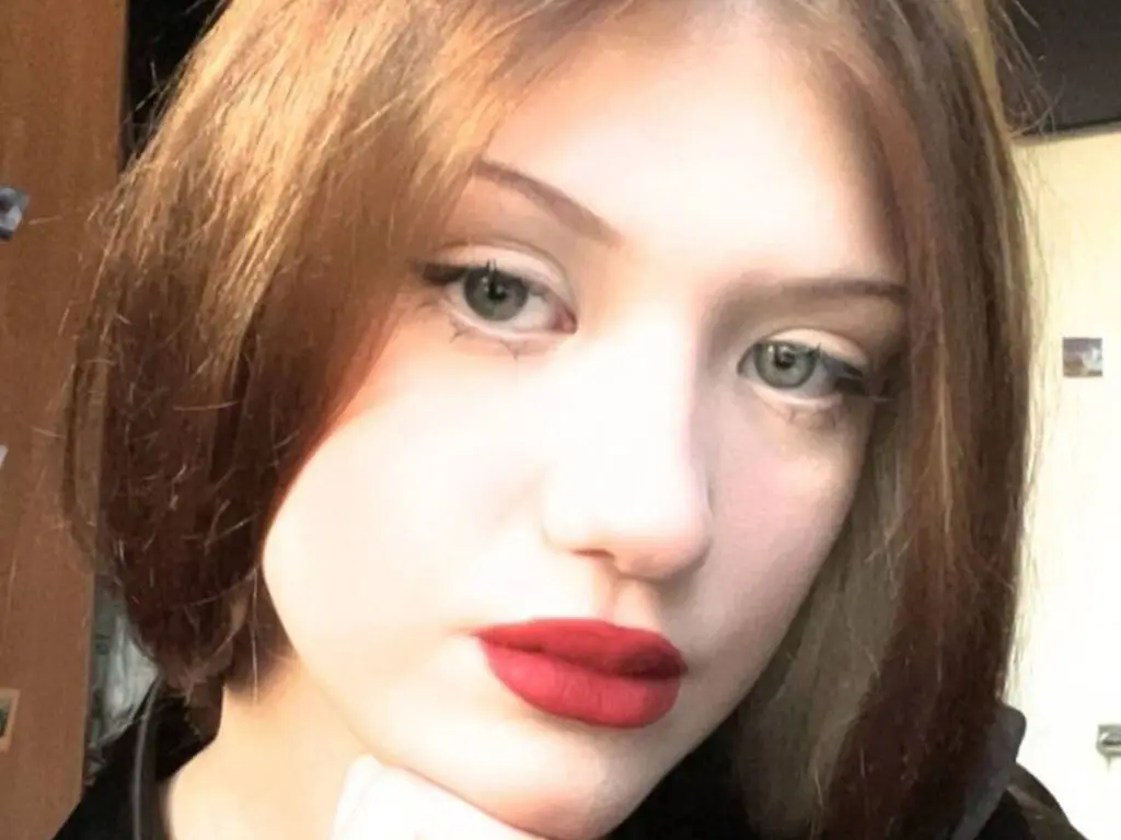 Discover DanaViento VIP show