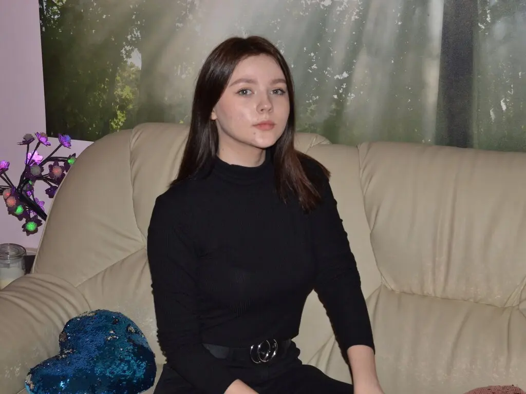 Discover ElenaPoblete VIP show