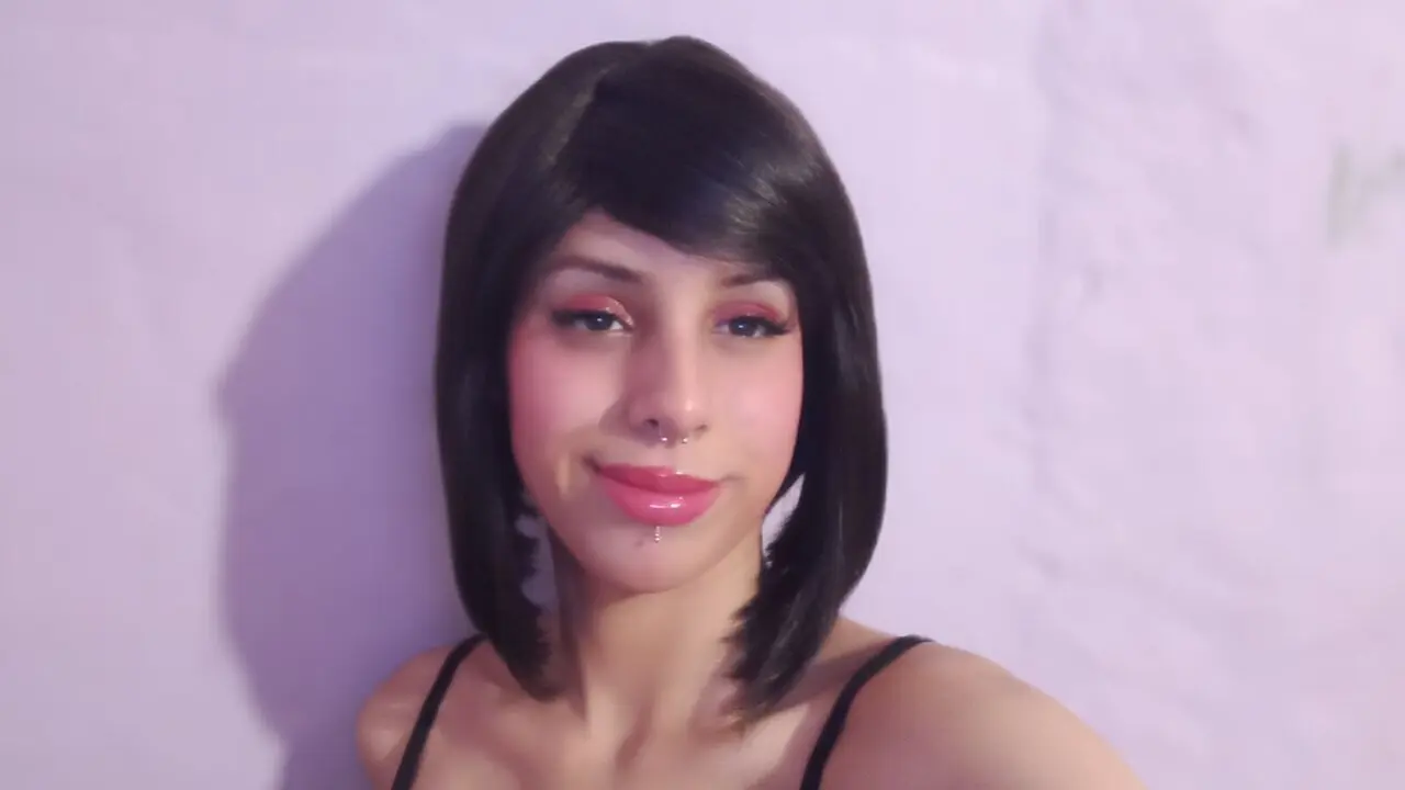 Discover JadeRedd VIP show