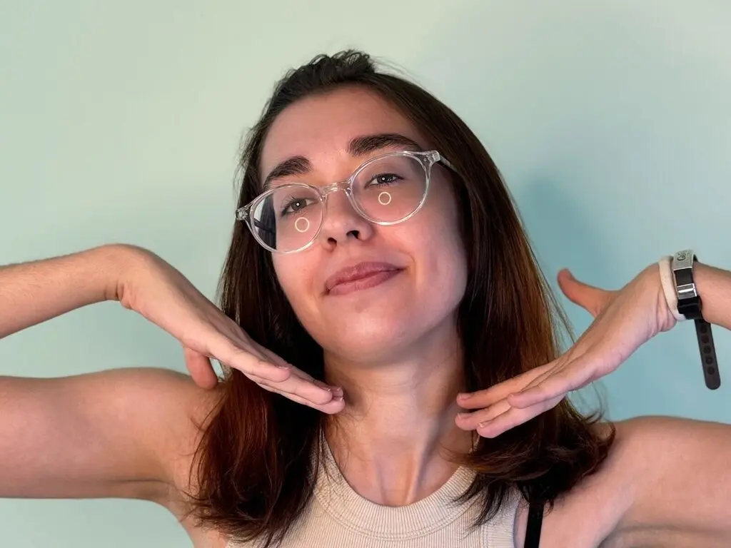 Discover LinnBeale VIP show