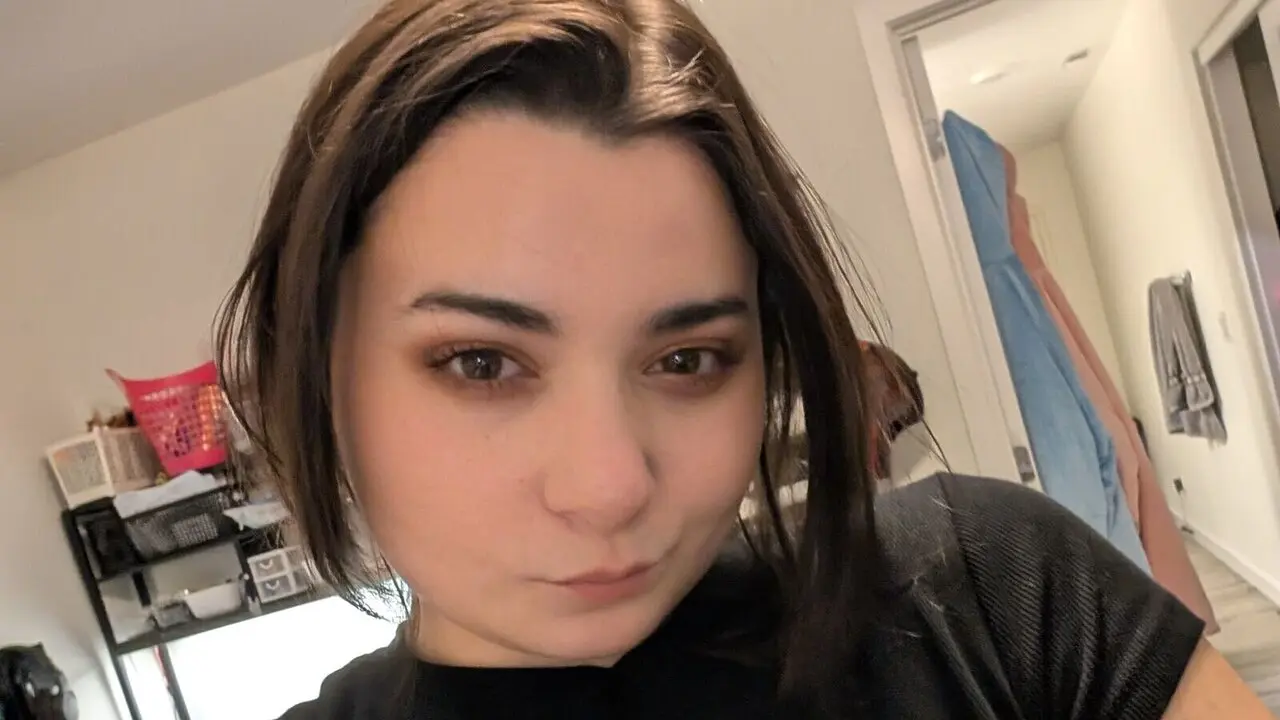 Discover SashaMaroon VIP show