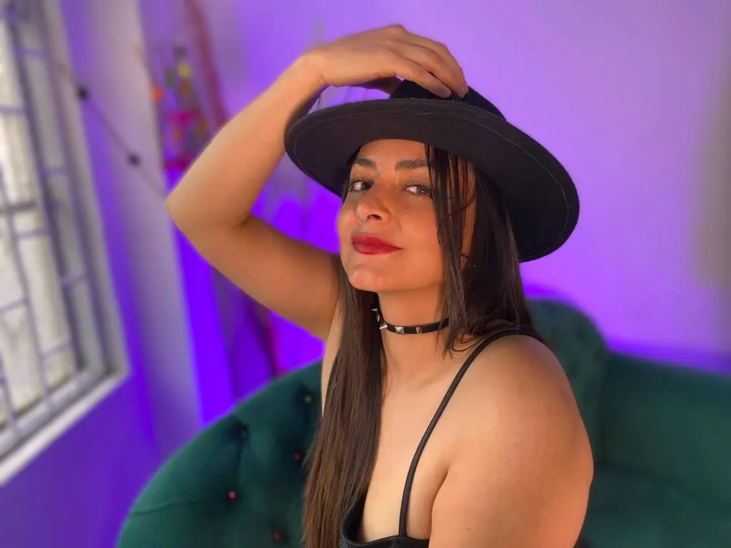 Discover SkyReynolds VIP show