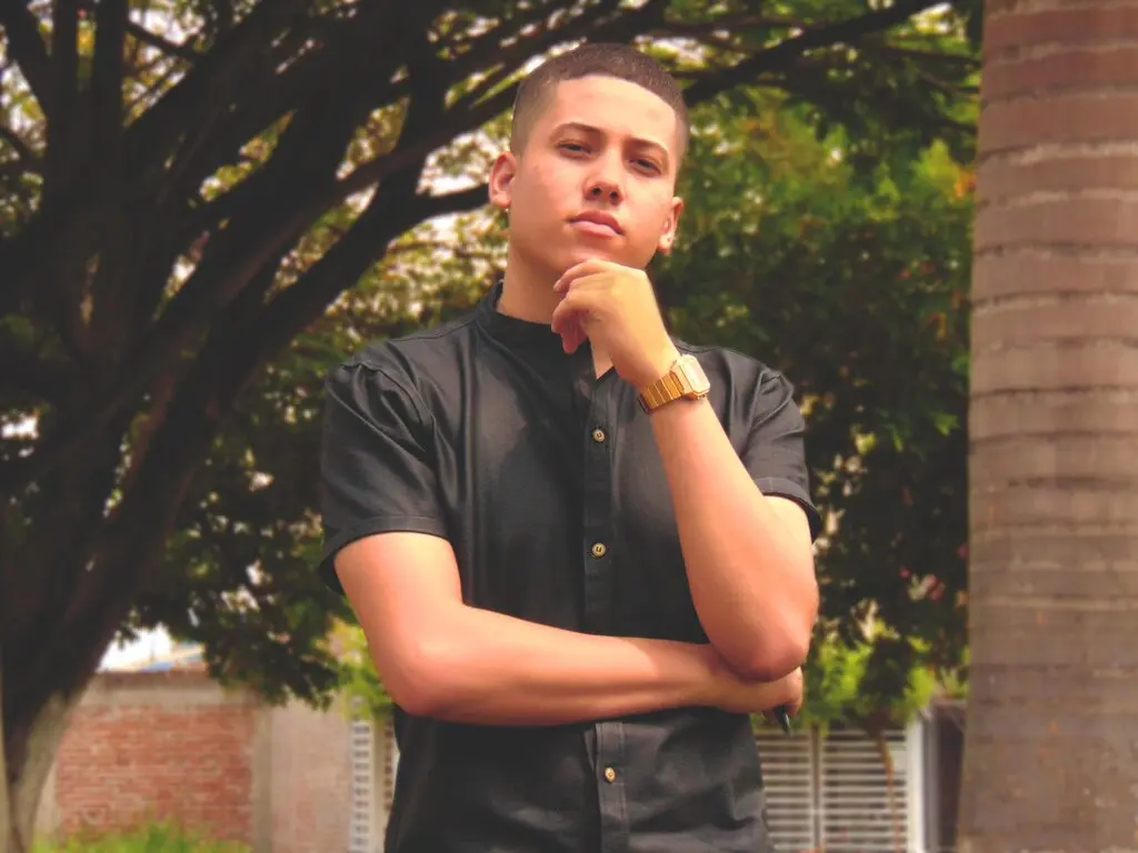 Discover StanleyAsher VIP show