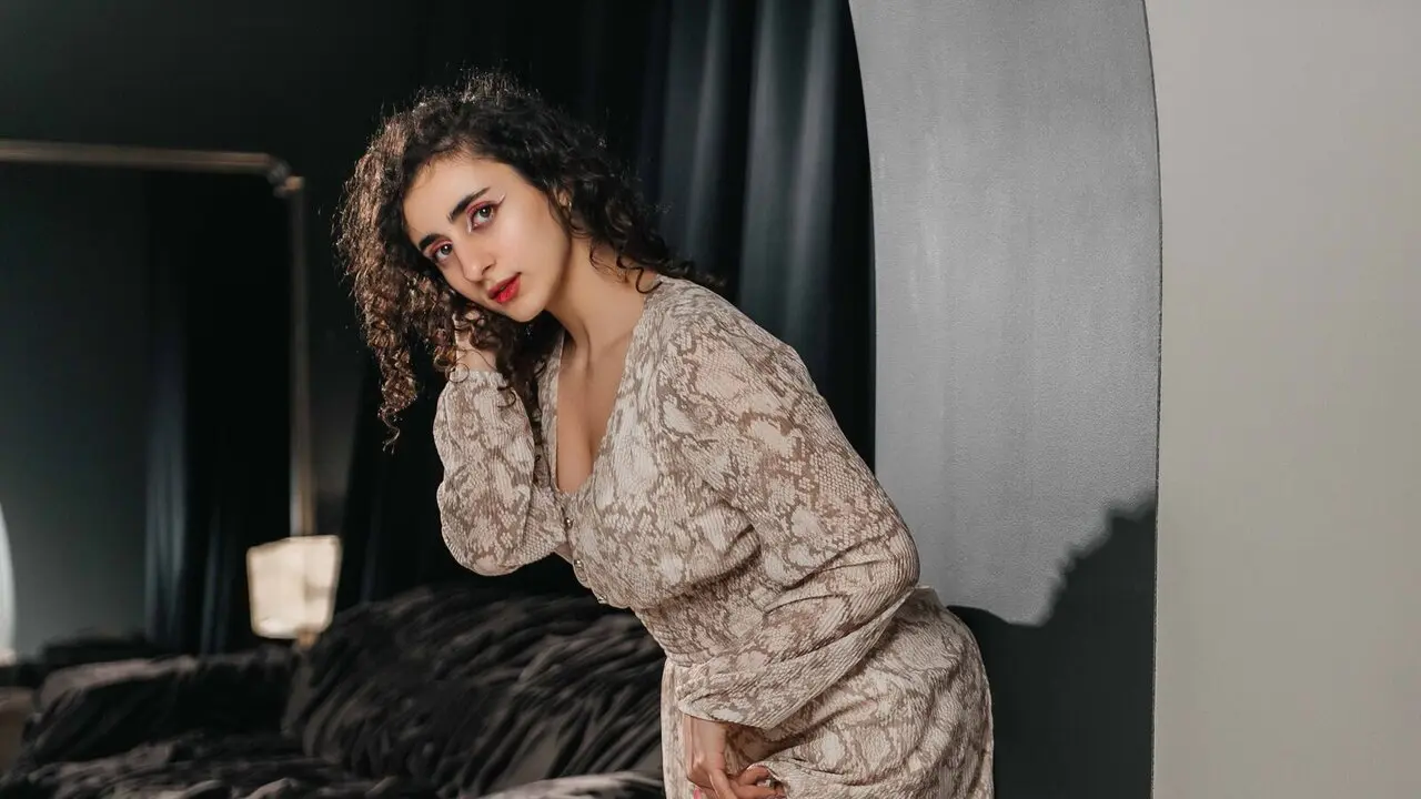 Discover SusanFors VIP show