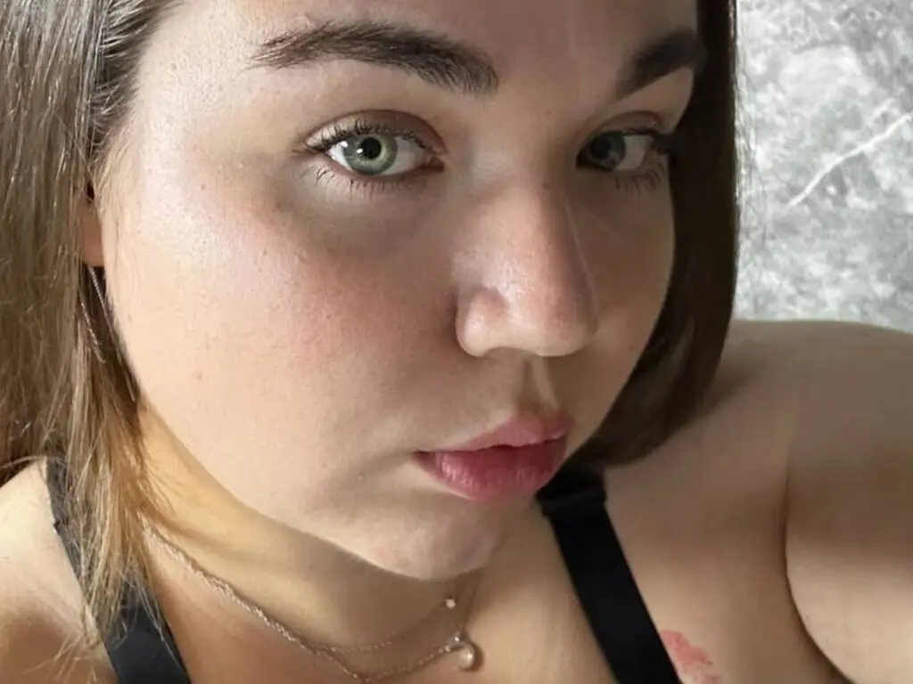 Discover TheresaFreman VIP show