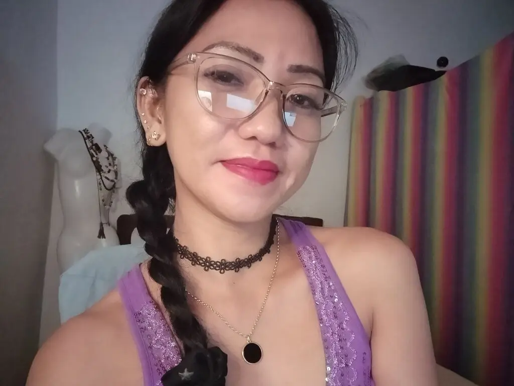 Discover TinaJennah VIP show